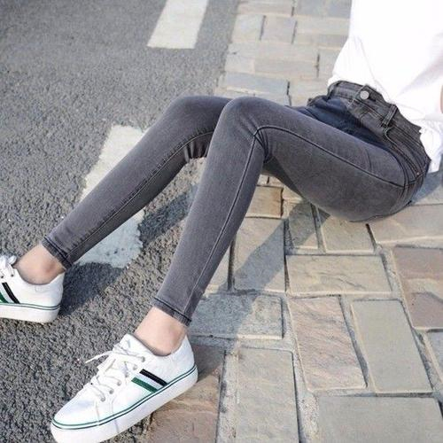 為什么女人對緊身牛仔褲很癡迷?