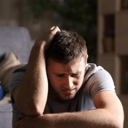 男人說煩你了代表什么，一個(gè)男人開始嫌你煩了說明什么