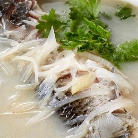 怎樣熬魚湯沒有腥味，魚湯用冷水還是熱水