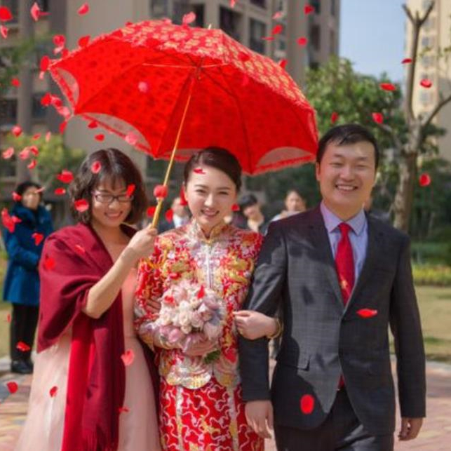 女兒出嫁什么人不能送，出嫁當天送親哪些人回避
