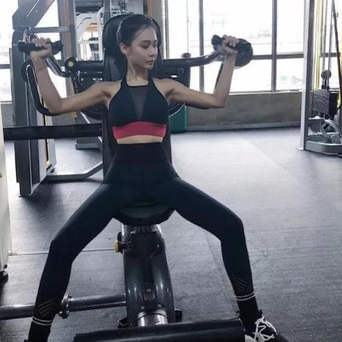 女生一周擼鐵幾天合適，女性正確擼鐵姿勢(shì)圖片