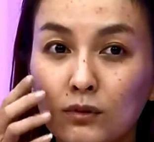 吳昕、baby素顏對(duì)比照曝光，卸妝前后差別巨大秒變路人！