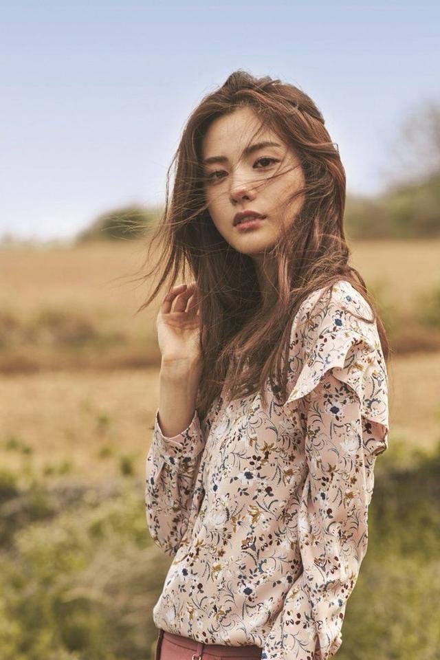 服裝跟著發(fā)型走，看NANA減短后變得多帥氣