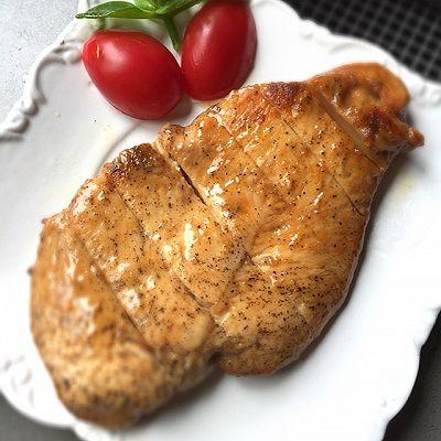 健身食物你只知道雞胸肉？難怪你長著一張“沒口?！钡哪?！