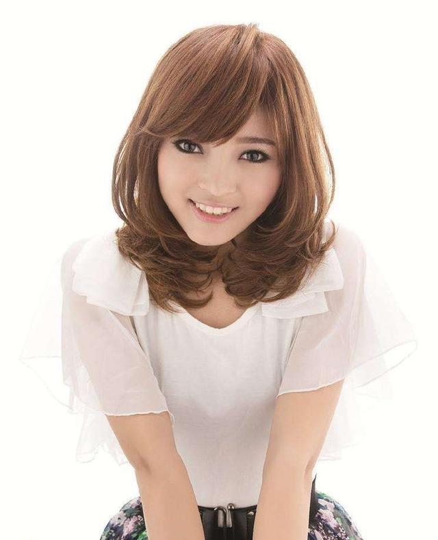 圓臉胖臉女生適合什么樣的發(fā)型呢？讓你秒變瘦臉
