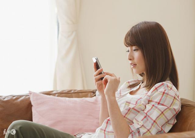 女人想被你泡的四個(gè)信號，有一條以上你就進(jìn)攻吧