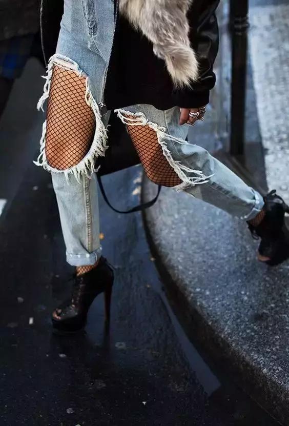 服裝搭配：女人到了25+的年齡，衣服別這樣穿！