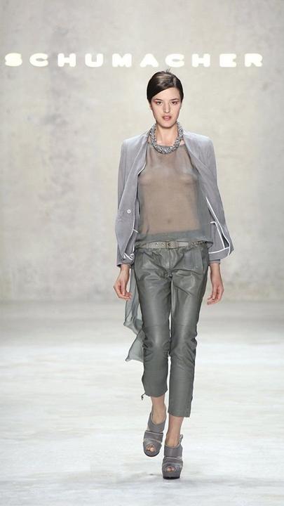 Dorothee Schumacher 法國(guó)高級(jí)時(shí)裝秀精選