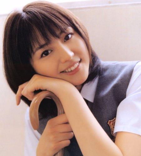 30歲還能素顏演初戀？?jī)鳊g女神的減齡秘訣