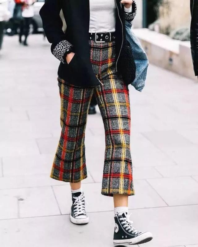 穿衣搭配：冬天襪子露著穿才更好看！真是美麗凍人?。? height=