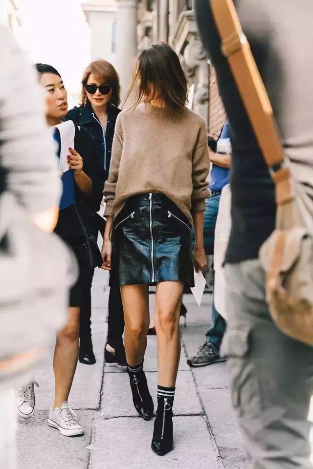 穿衣搭配：冬天襪子露著穿才更好看！真是美麗凍人啊！