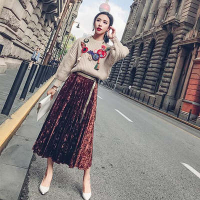 個(gè)性衣服女人味時(shí)尚兼?zhèn)?，襯托你的女性氣質(zhì)