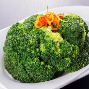 西藍花怎樣做好吃，西藍花做菜方法和營養(yǎng)成分