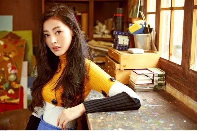 深蹲卸妝外加魔鬼的步伐 有哪個(gè)女明星健身能拼過她？