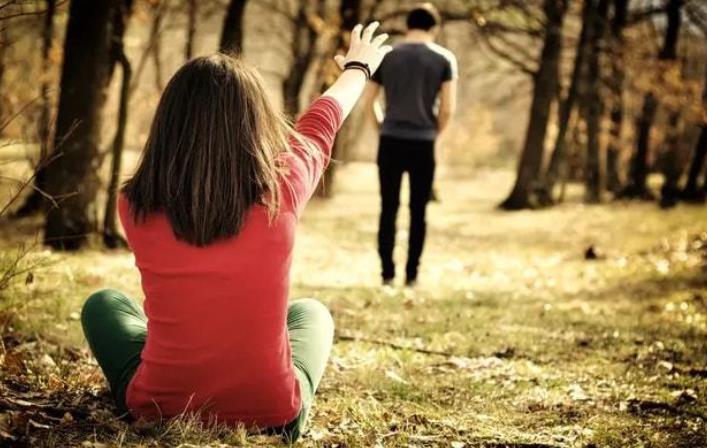 戀愛中女生可以忍多久不聯(lián)系，女人最長多久不理男人