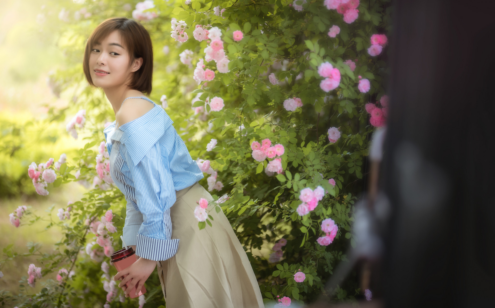 愛上花心女人怎么辦，太花心的女人能要嗎