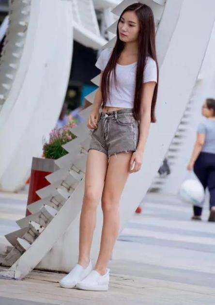 熱褲和超短褲有區(qū)別嗎，為什么現(xiàn)在女人喜歡穿熱褲