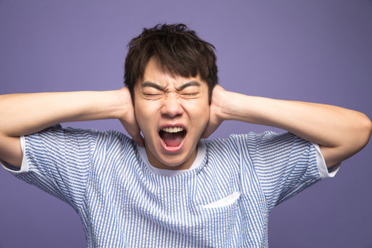 男人耳朵小一定沒(méi)福嗎，男人耳朵特別小是不是沒(méi)有福氣