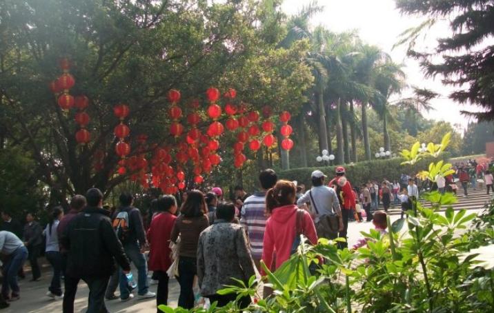 大年初一不宜穿的服裝，大年初一回娘家有什么說(shuō)法