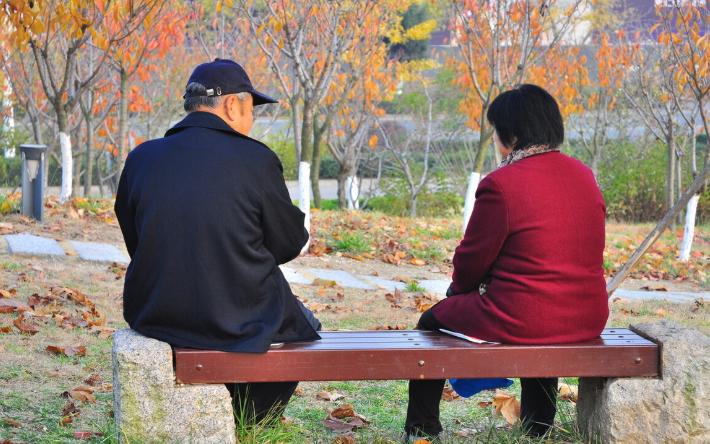 為什么不建議老年異性互發(fā)早安