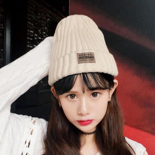 毛線帽怎么戴不顯老，短發(fā)女生適合戴毛線帽嗎