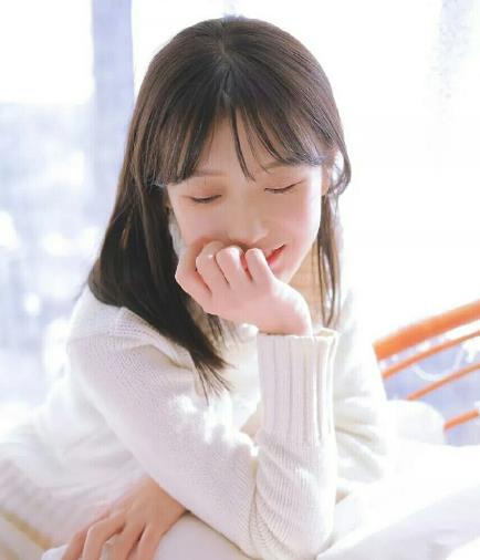 40歲后桃花運最旺的女人，40歲左右依舊桃花運不斷的女性