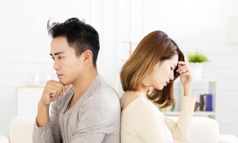 夫妻婚后是一起花錢還是AA制，AA制花錢會讓夫妻疏遠嗎